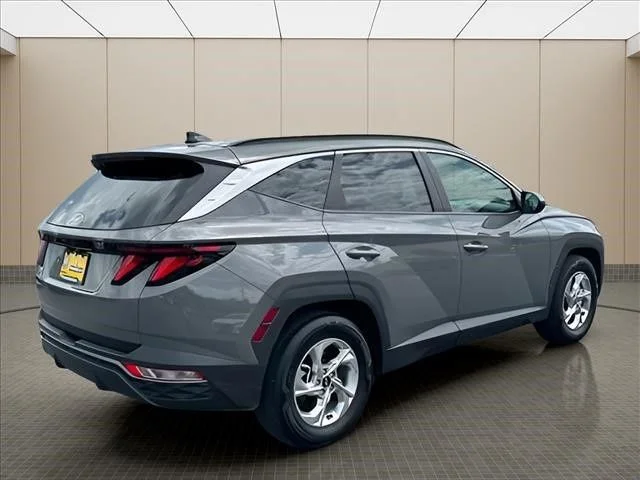Used 2024 Gray Hyundai SEL image 3