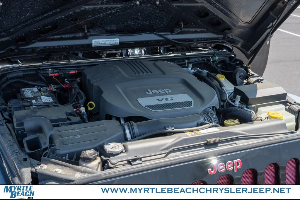 Used 2015 Black Clearcoat Jeep Unlimited Sport image 30