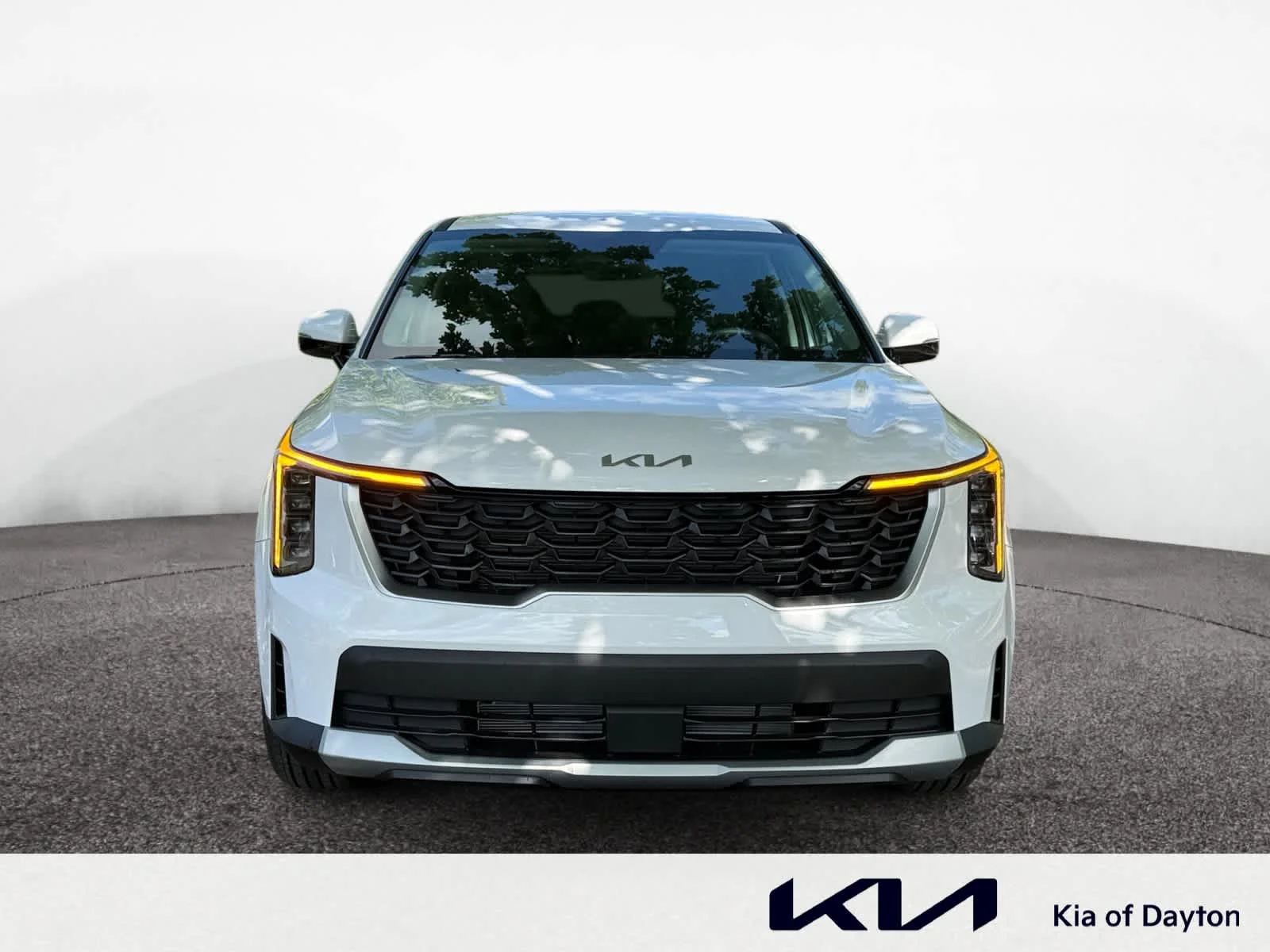 New 2026 Glacial White Pearl Kia LX image 2