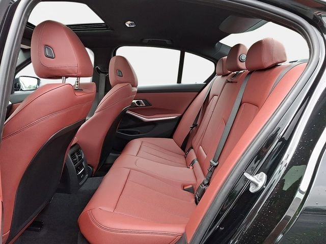 New 2026 Black Sapphire Metallic BMW 330i xDrive image 9