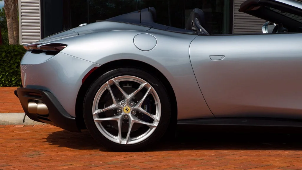Used 2026 Grigio Alloy Ferrari Base image 8