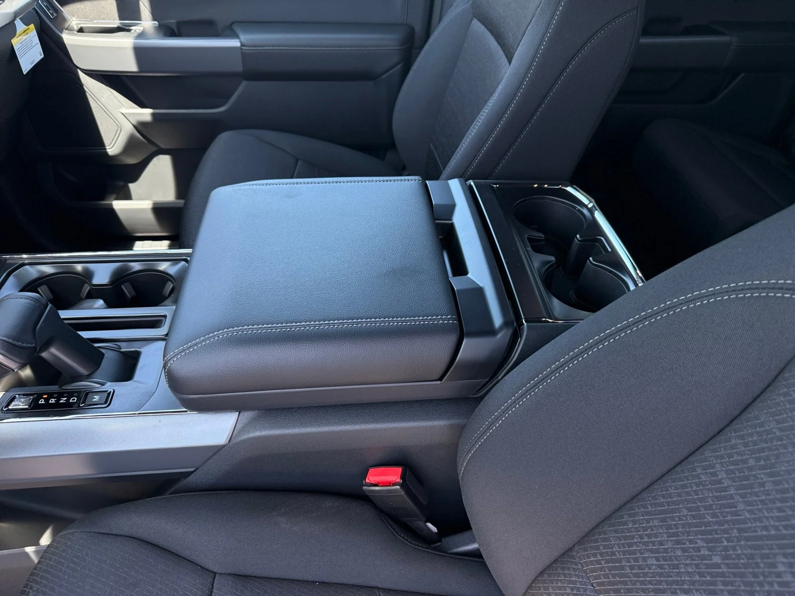 2025 Ford F-150 XLT - Photo 14