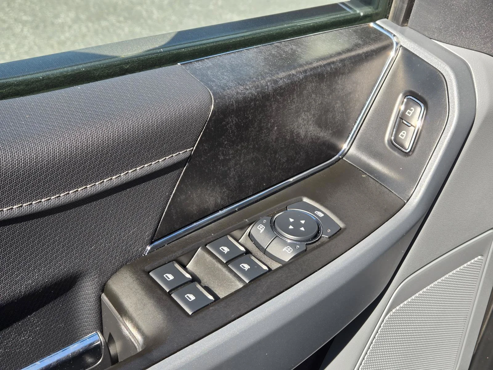 Used 2023 Gray Metallic Ford XLT image 15