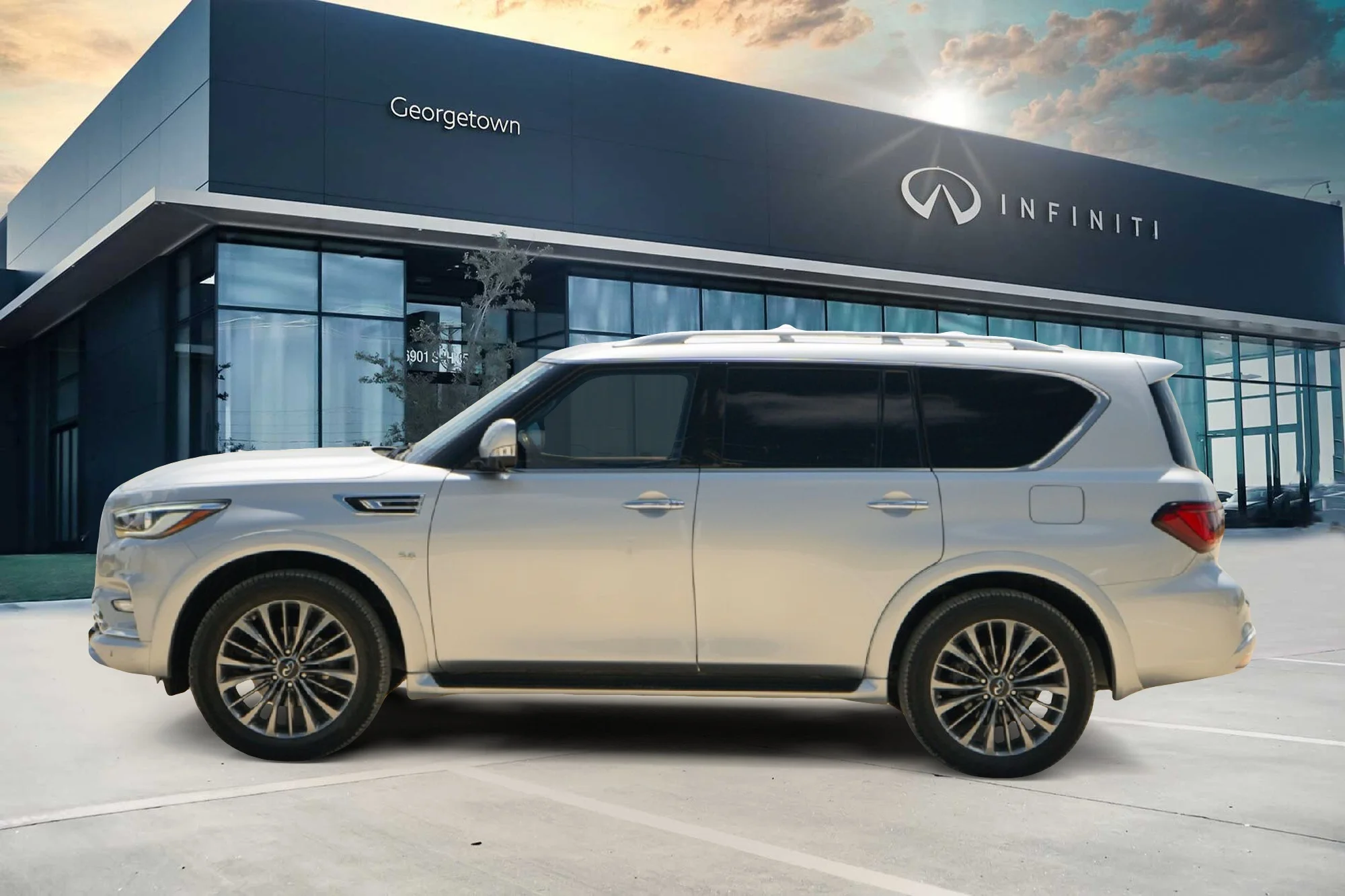 Used 2019 Silver INFINITI LUXE image 7