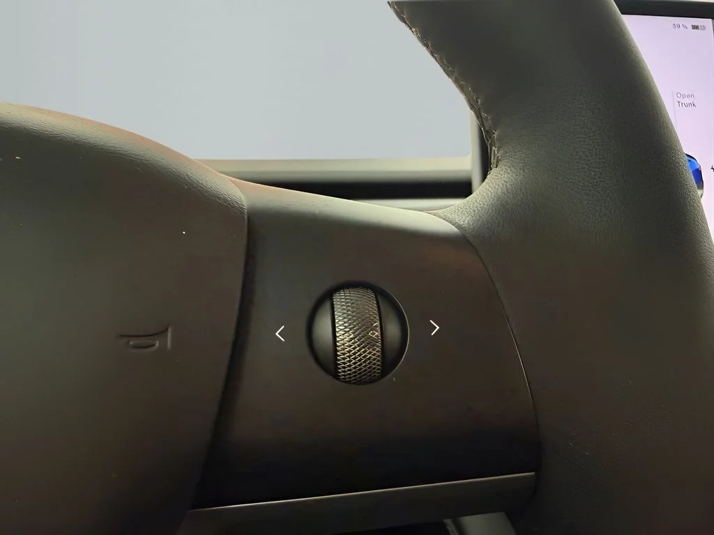Used 2023 Blue Tesla Long Range image 18