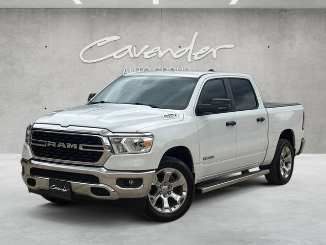 2023 RAM 1500 Big Horn/Lone Star 4x4 Crew Cab 5'7's photo