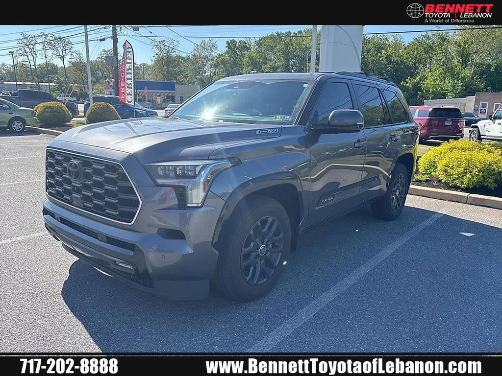 2024 Toyota Sequoia Platinum 4WD i-FORCE MAX Hybrid's photo