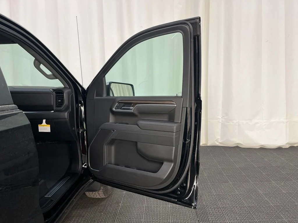 New 2026 Black Chevrolet LT image 18