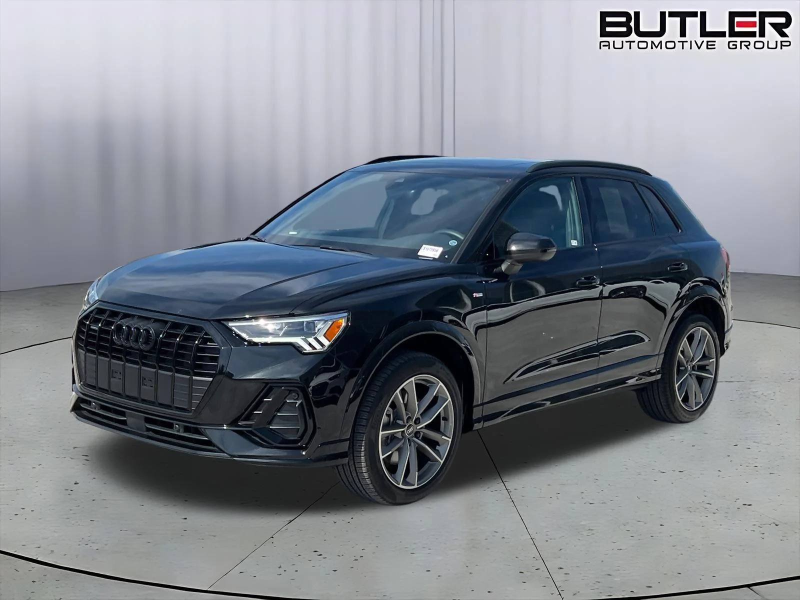 2025 Audi Q3 45 TFSI S Line Premium quattro's photo
