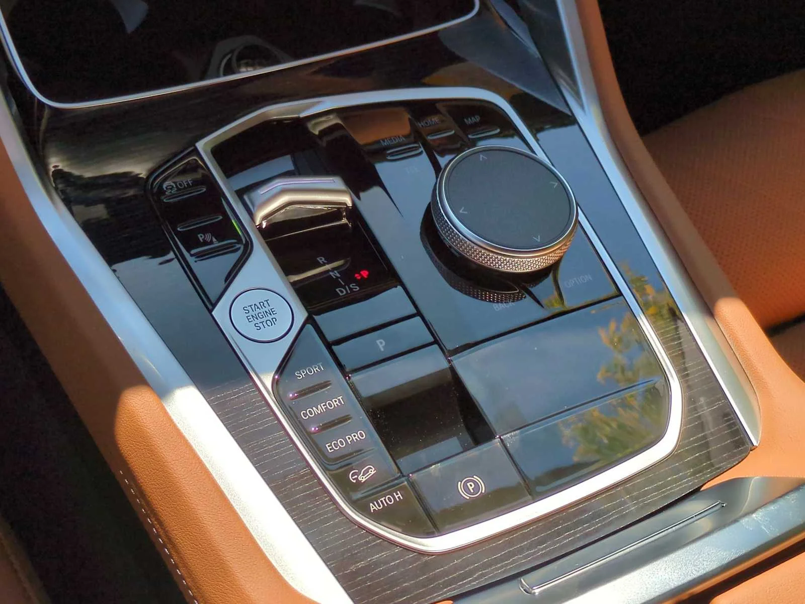 New 2026 Alpine White BMW xDrive40i image 35