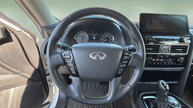 Used 2023 White INFINITI PREMIUM SELECT AWD image 11