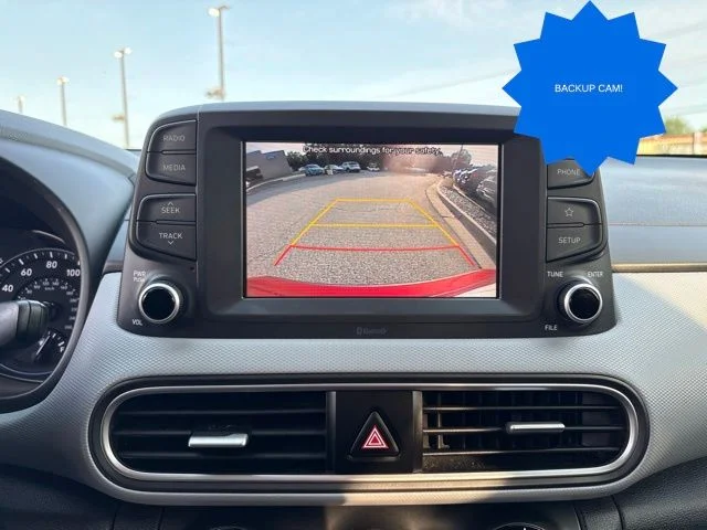 Used 2019 Red Hyundai SE image 19