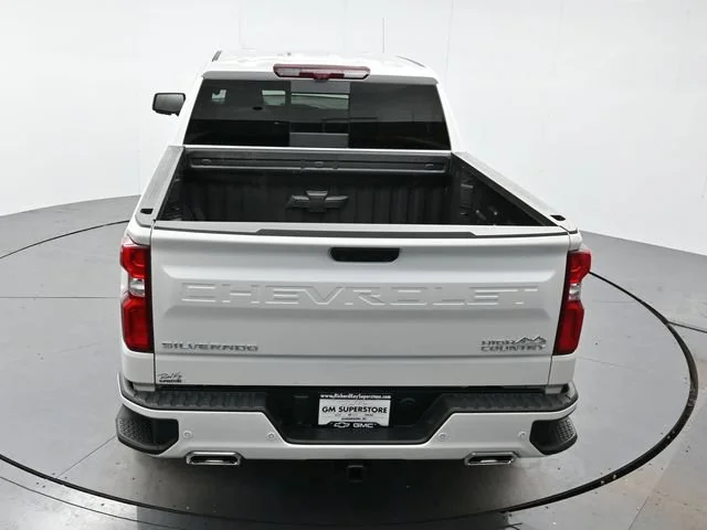 Used 2025 Iridescent Pearl Tricoat Chevrolet High Country image 38