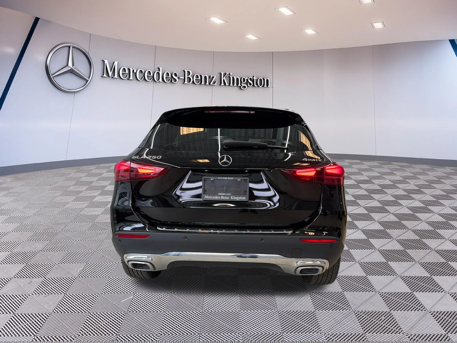 Used 2025  Mercedes-Benz GLA 250 4MATIC SUV image 5