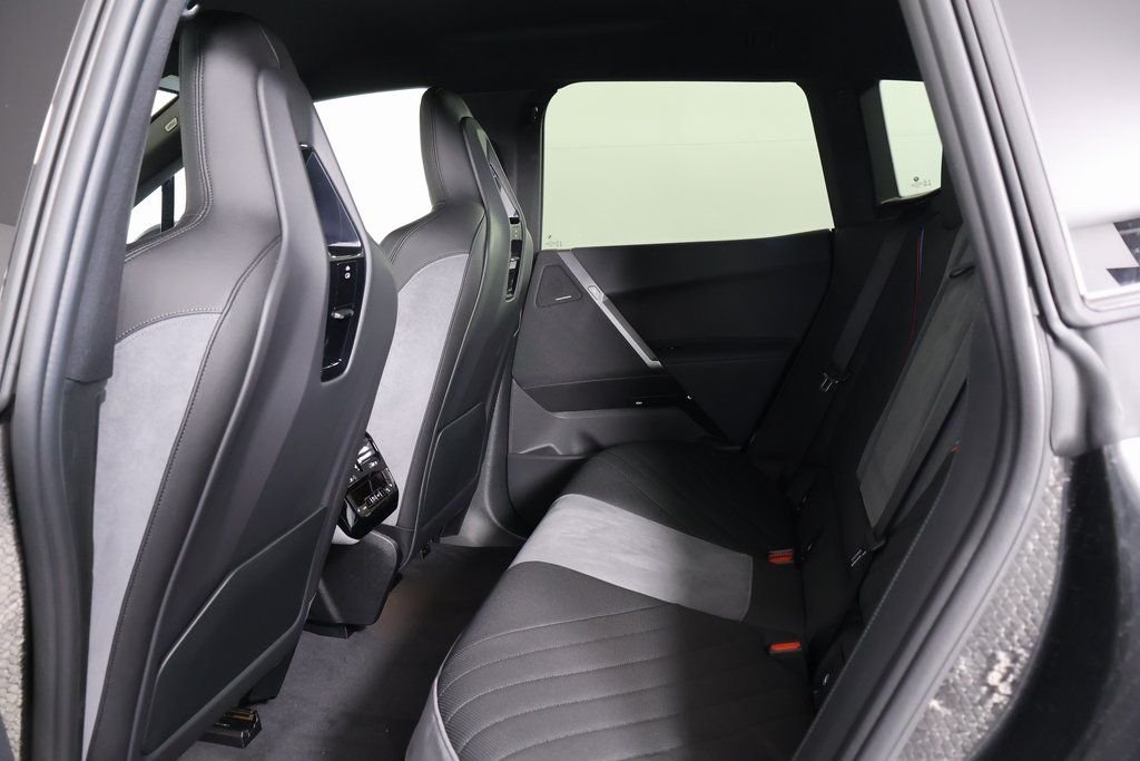 Used 2026 Black BMW xDrive45 image 6