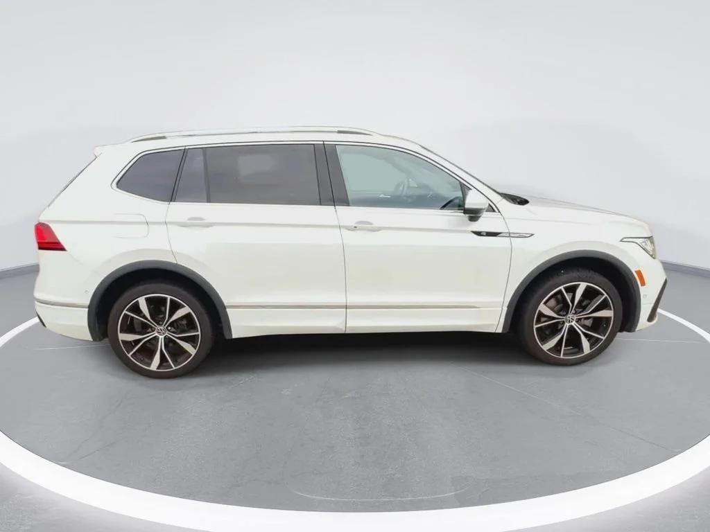 Used 2023 White Volkswagen 2.0T SEL R-Line image 9