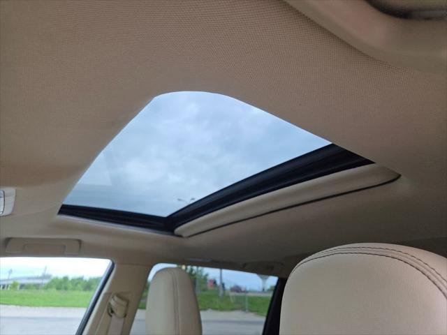 Certified Used 2017 ALUMINA JADE METAL Toyota  image 11