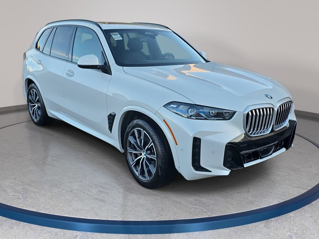 Used 2025 White BMW xDrive40i image 4