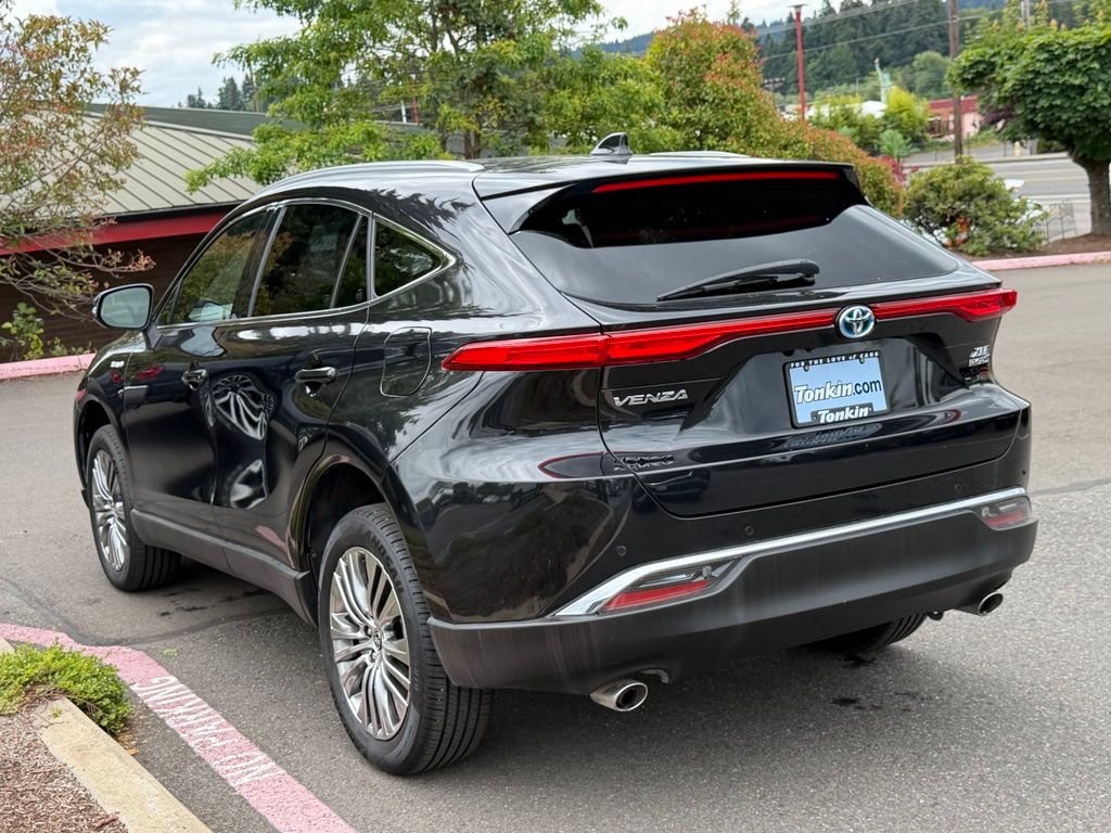Used 2021 Celestial Black Toyota XLE image 5