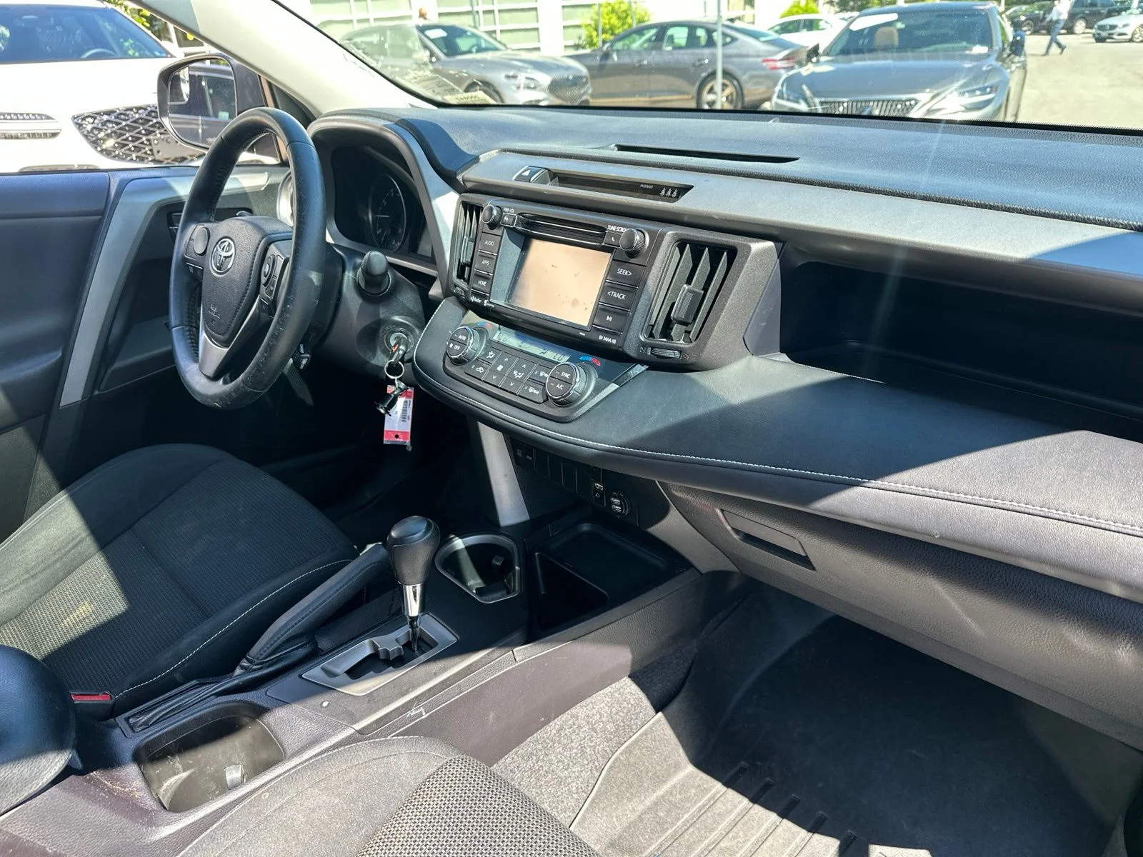 Used 2017 Black Toyota XLE image 30