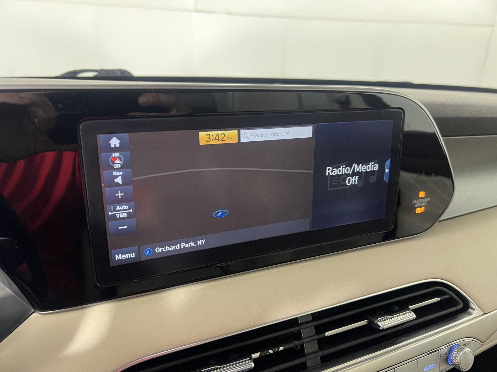 Used 2020 Becketts Black Hyundai Limited image 28
