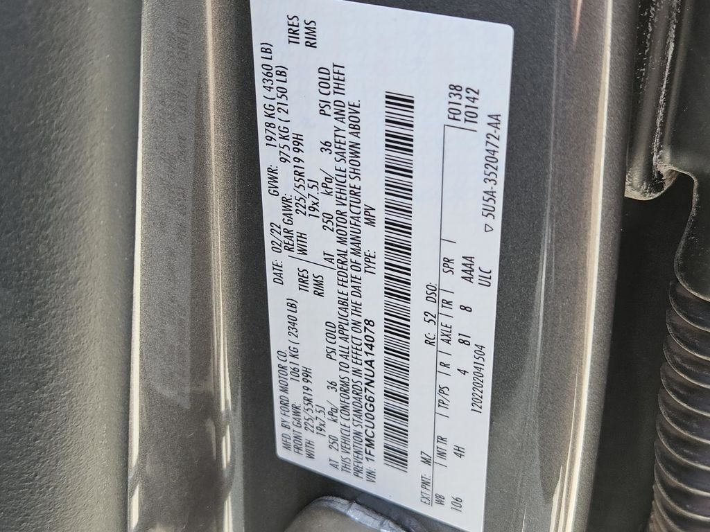 Used 2022 Gray Ford SE image 40