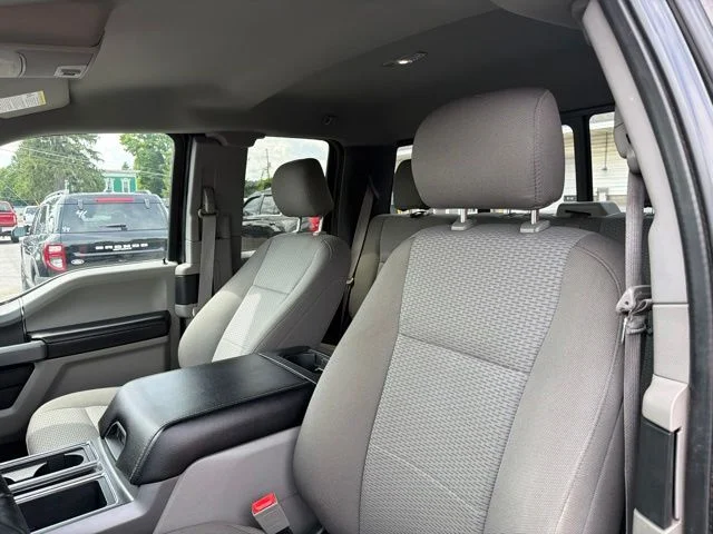 Used 2019 Agate Black Metallic Ford XLT image 18