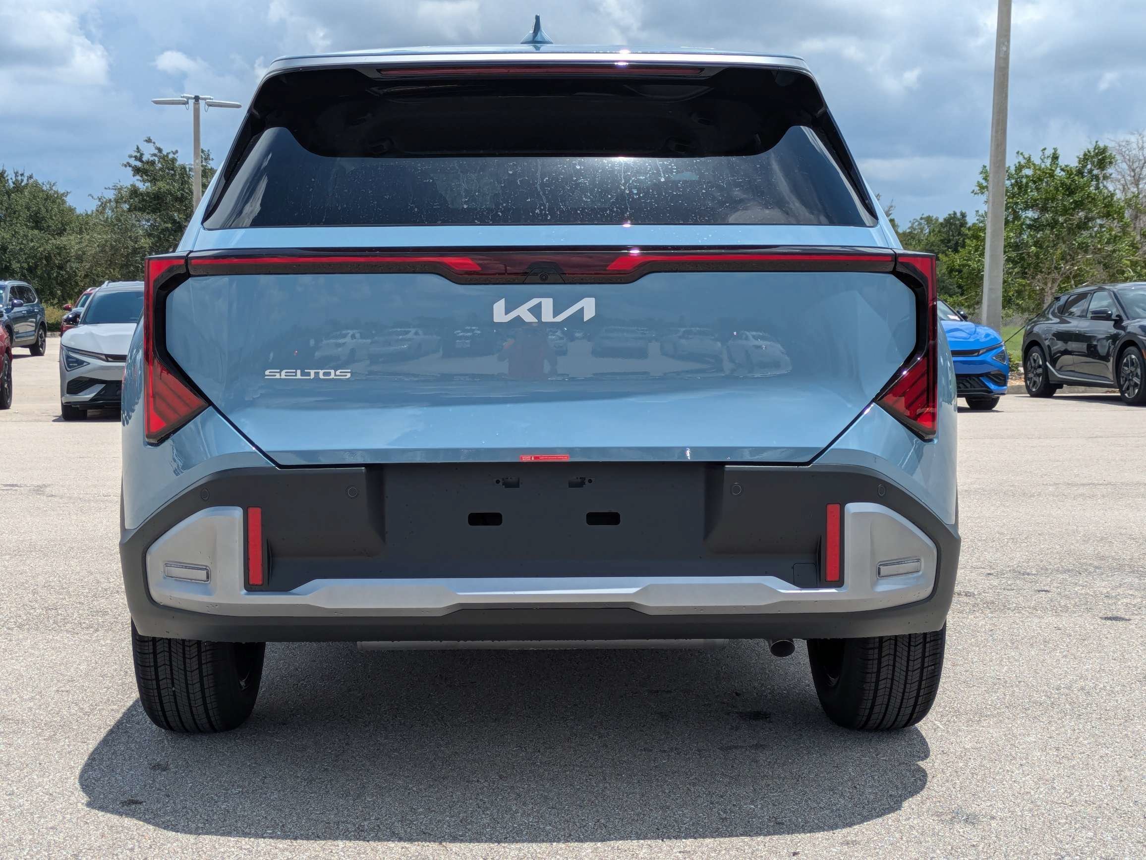 New 2027 Frost Blue Kia S image 6