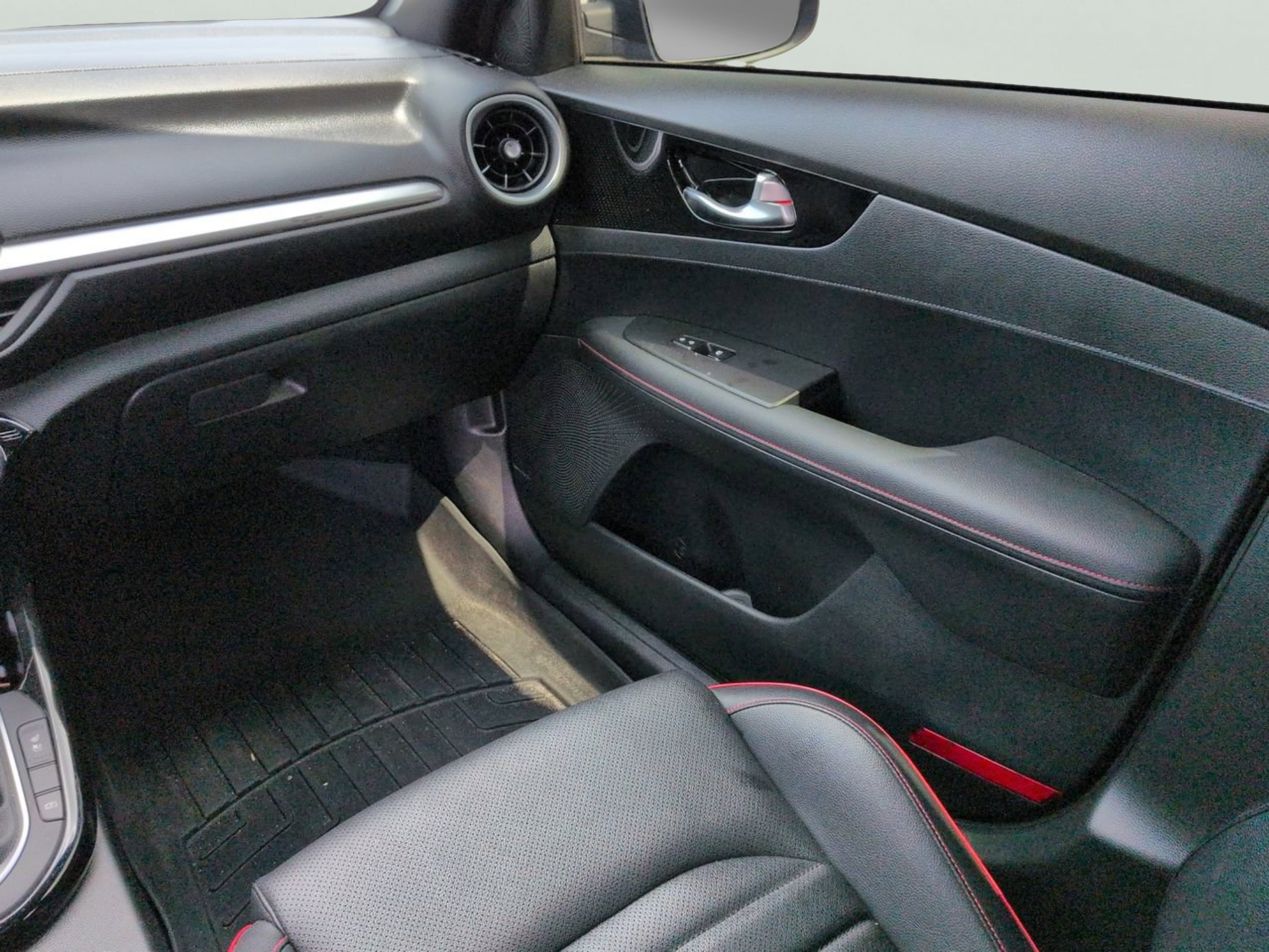 Certified Used 2024 Aurora Black Kia GT image 13