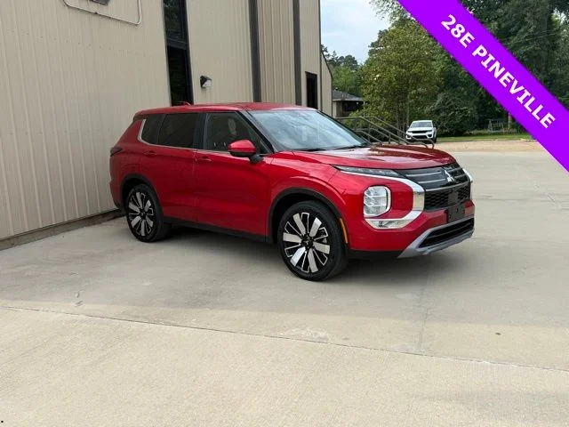 2025 Mitsubishi Outlander SE S-AWC's photo