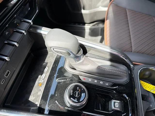 New 2026 Sterling Metallic GMC AT4 image 26