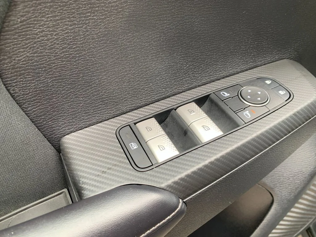 Used 2024  Mitsubishi ES image 13