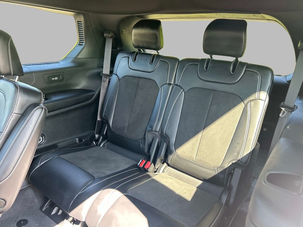 Used 2021 White Jeep Altitude image 18