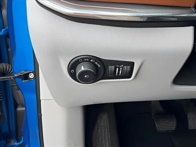 Used 2024 Blue Jeep Limited image 22