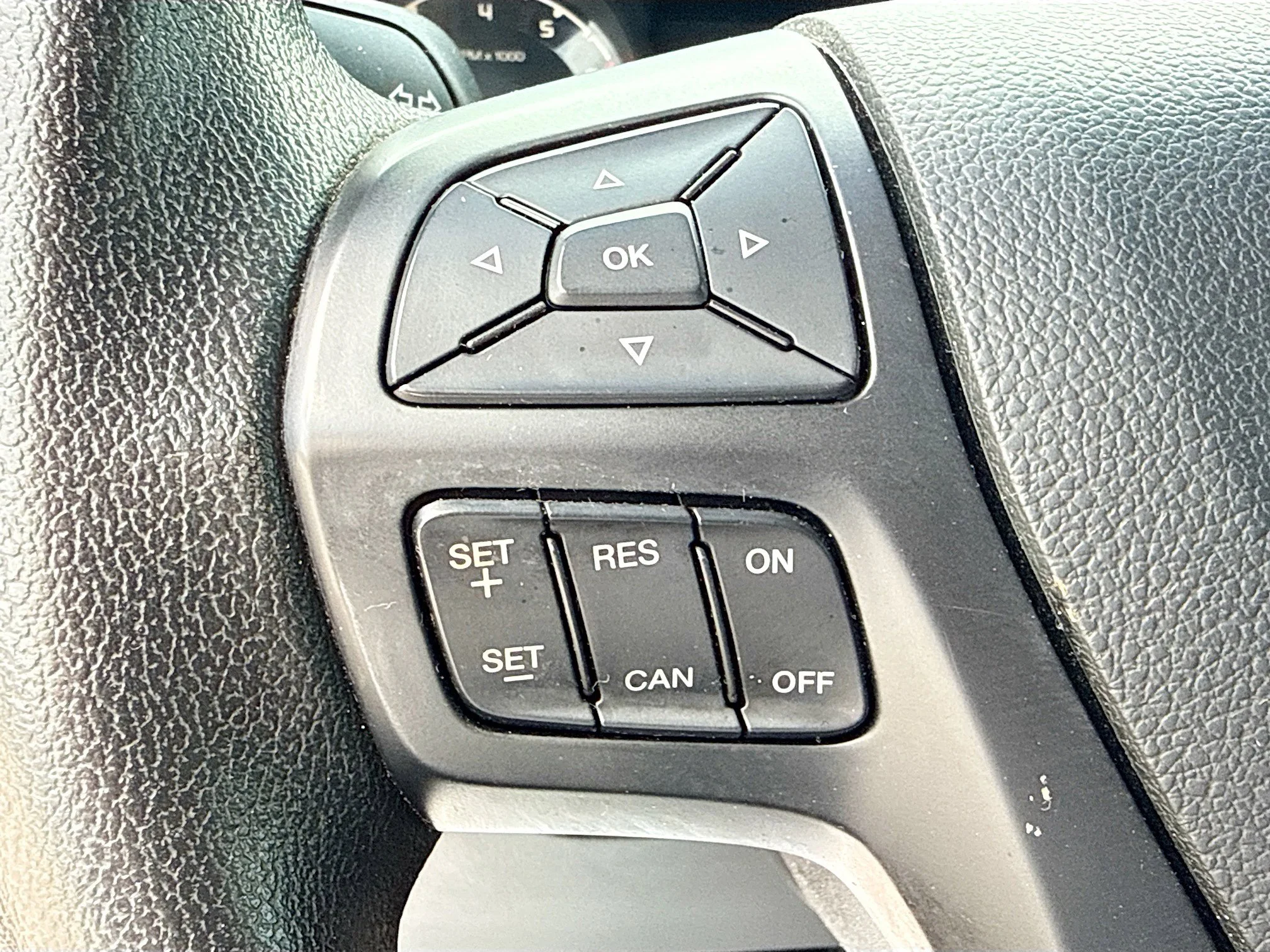 Used 2019 Saber Metallic Ford XL image 33