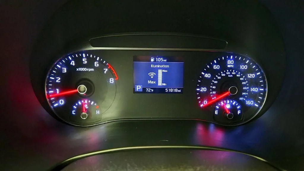 Used 2020 Snow White Pearl Kia LX IVT image 14