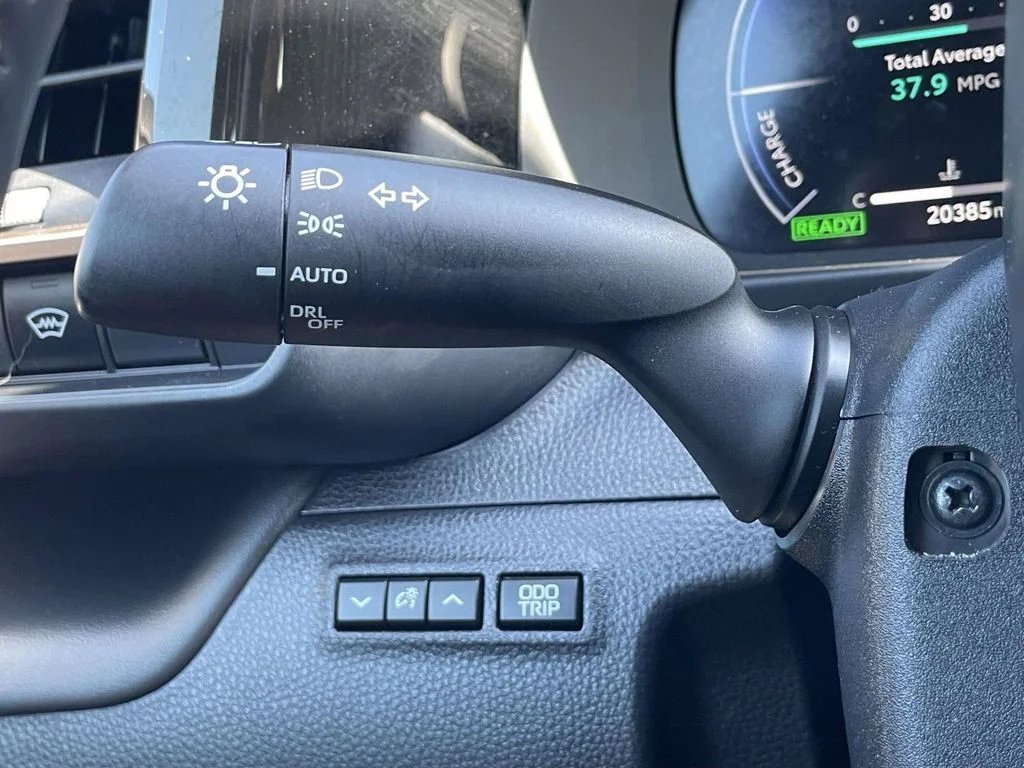 Used 2026 White Toyota XLE image 30