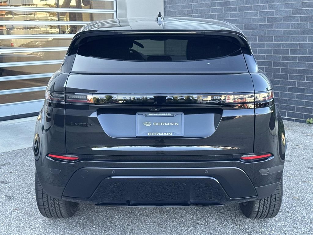 New 2026 Santorini Black Land Rover S image 5