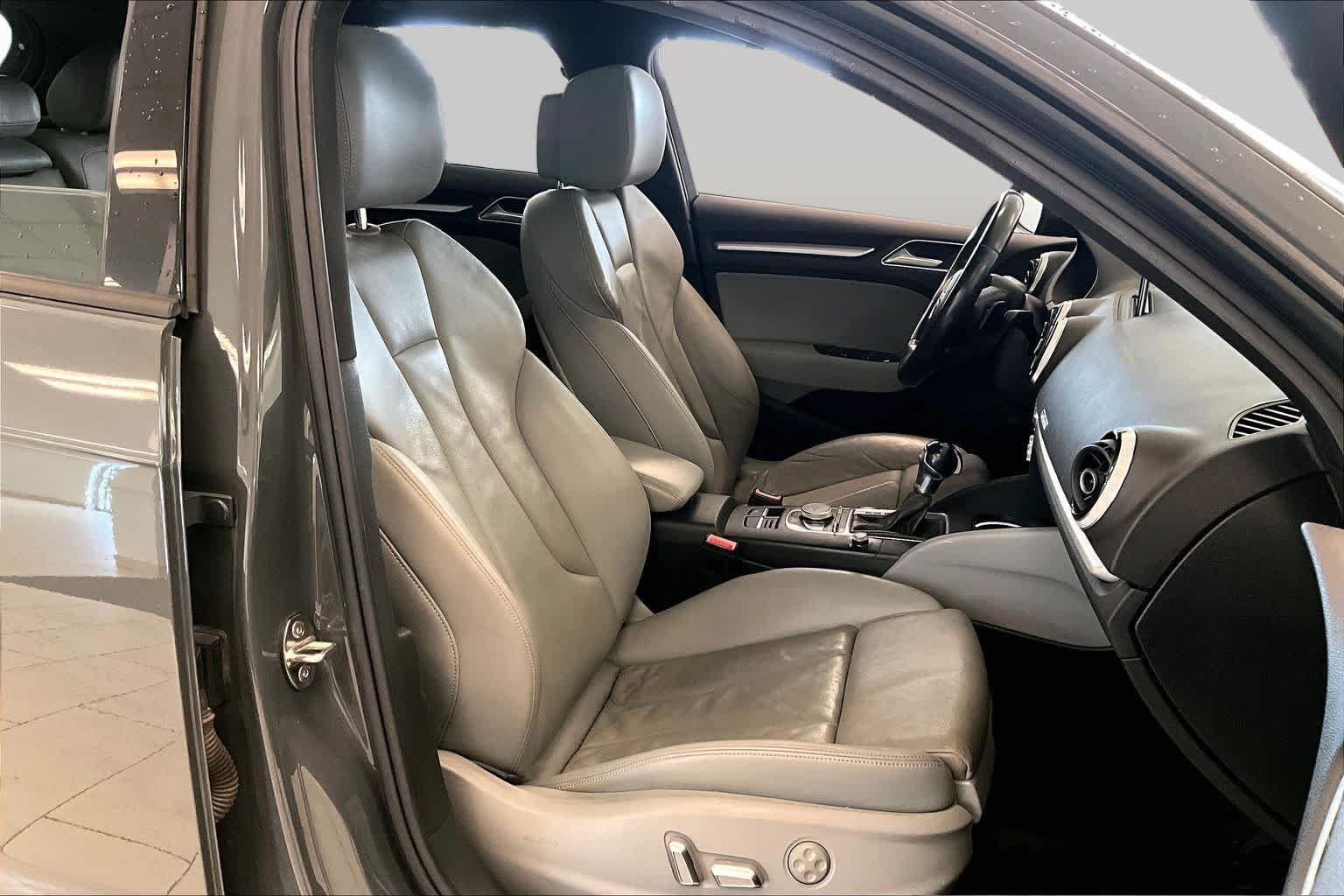 Pre-Owned 2017 Audi A3 Sportback E-tron Premium