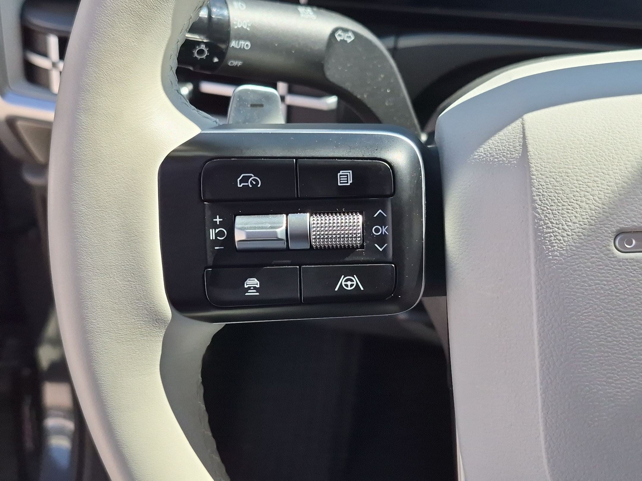 Certified Used 2026 Ecotronic Gray Hyundai SE image 18
