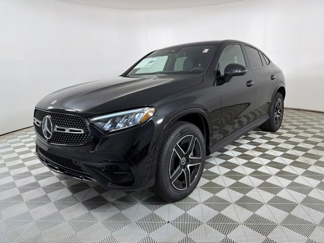 New 2027 Black Mercedes-Benz GLC 300 image 3