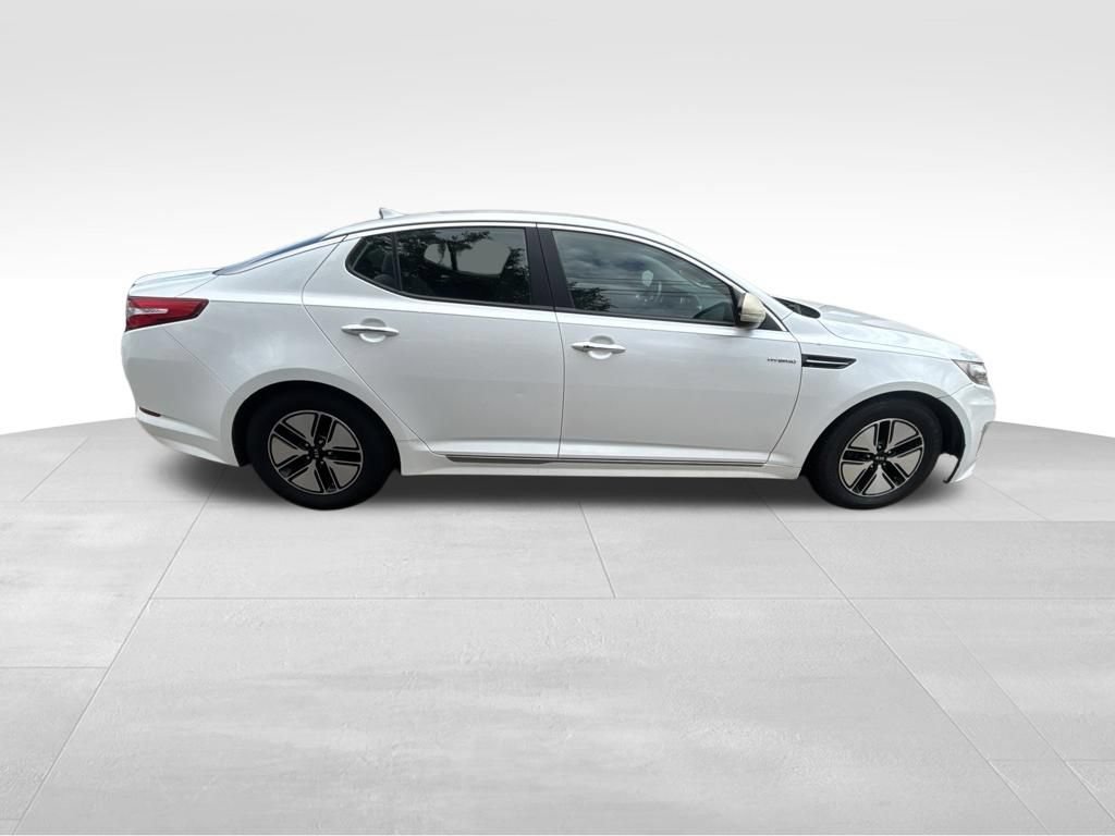 Used 2013 Black Kia LX image 8