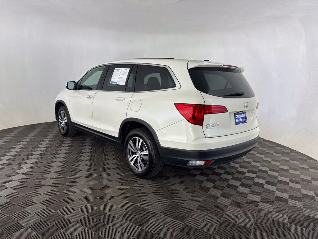 Used 2017 White Honda EX-L image 12