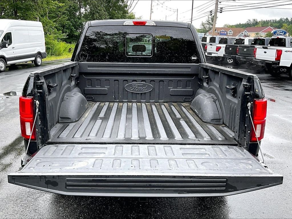 Used 2020 Black Metallic Ford Lariat image 31