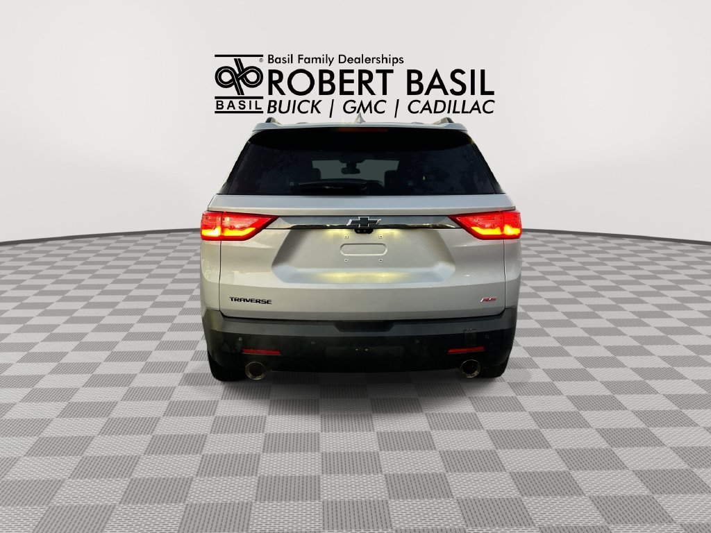 Used 2021 Silver Chevrolet RS image 7