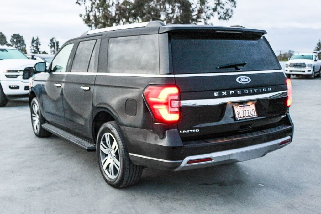 Used 2024 Black Metallic Ford Limited image 7