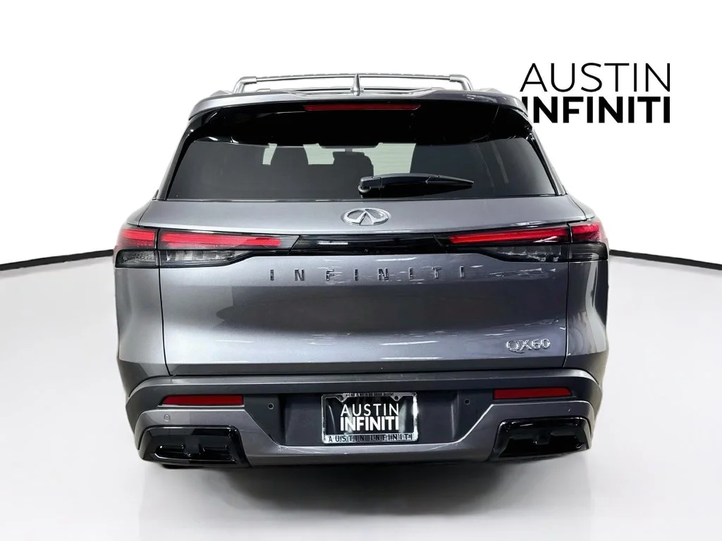 Certified Used 2024 Gray INFINITI LUXE image 9