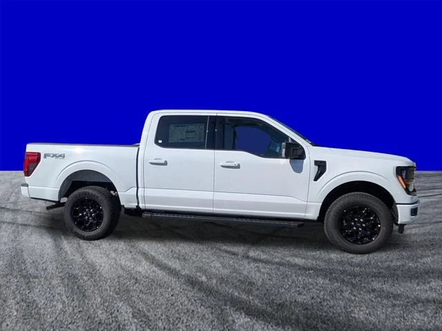 New 2026 White Ford XLT image 3