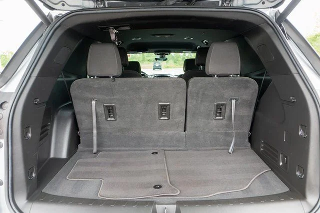Used 2023 Gray Chevrolet LT image 9