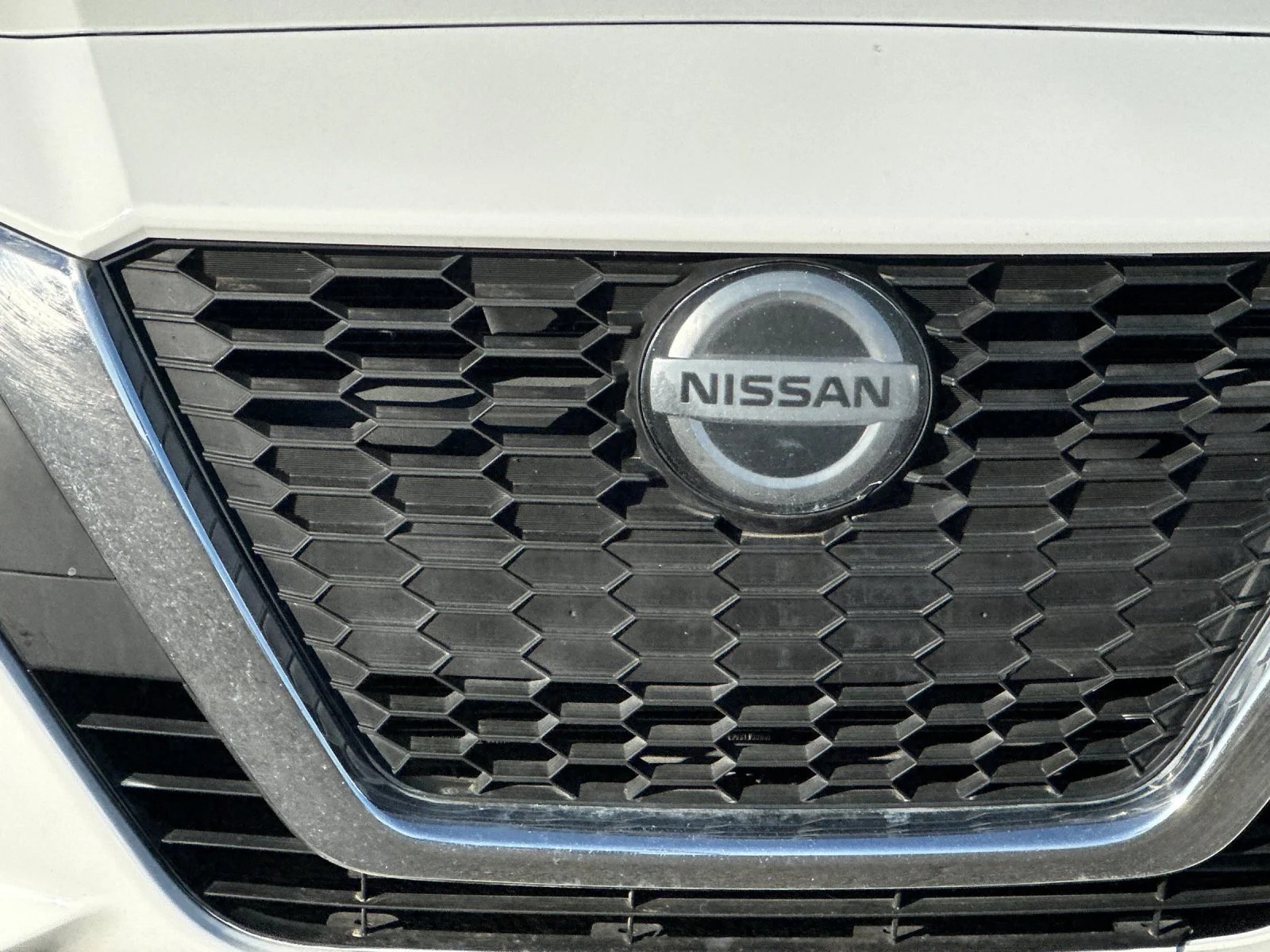 Used 2019 White Nissan 2.5 S image 4